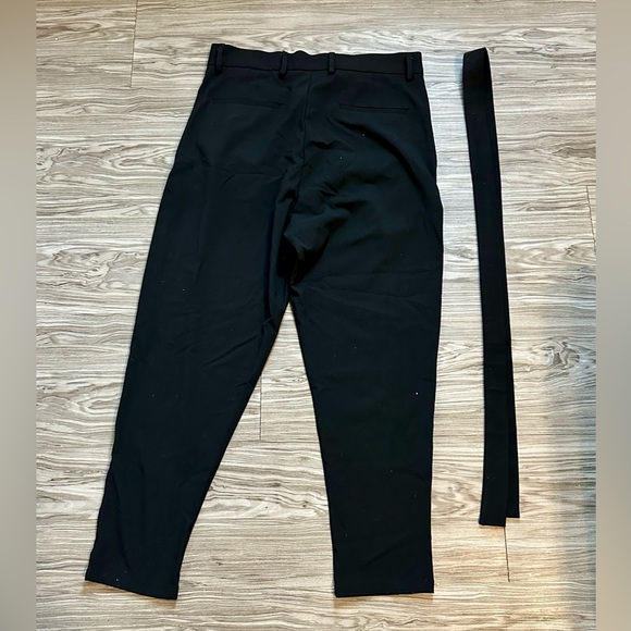 Black slacks with long belt - Picture 3 of 4